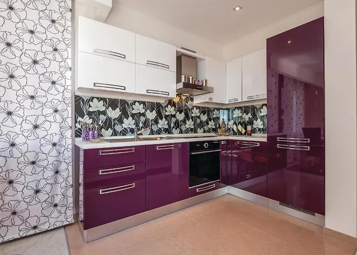 Cozy In With Wifi * 크리크베니카